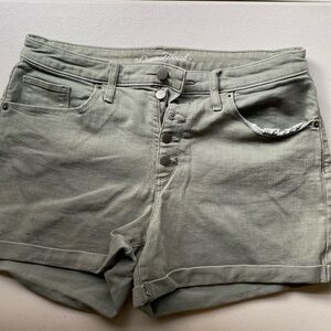 Universal thread‎ Button fly Olive Shorts